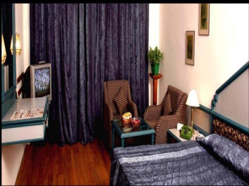 Hotel Manali Heights Buitenkant foto