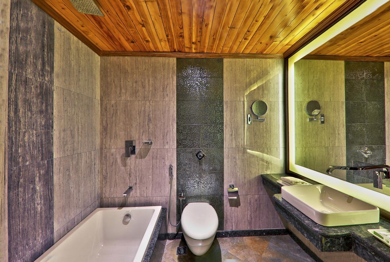 Hotel Manali Heights Buitenkant foto