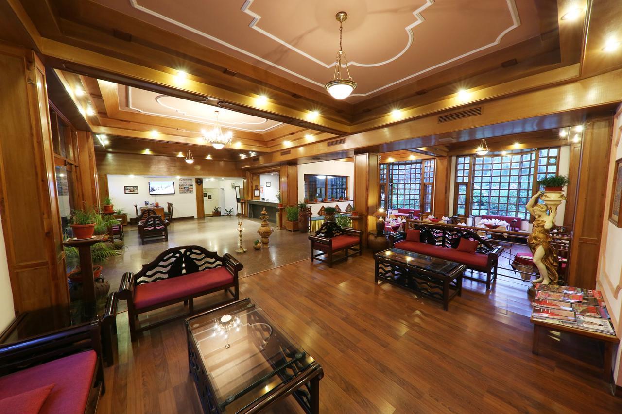 Hotel Manali Heights Buitenkant foto