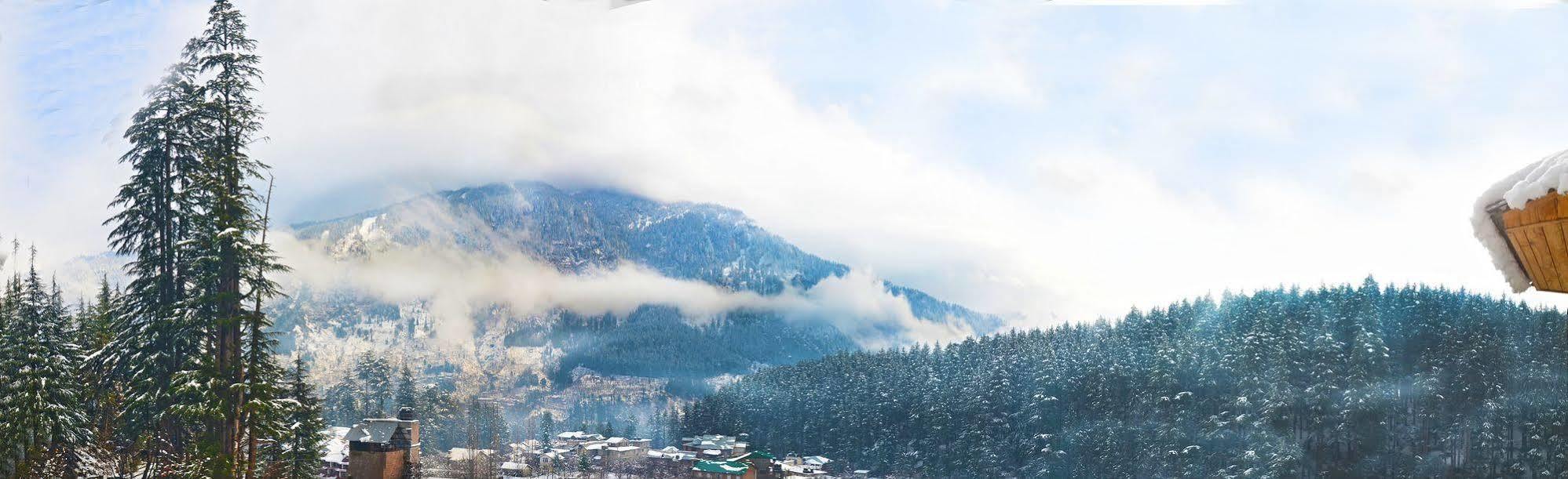 Hotel Manali Heights Buitenkant foto