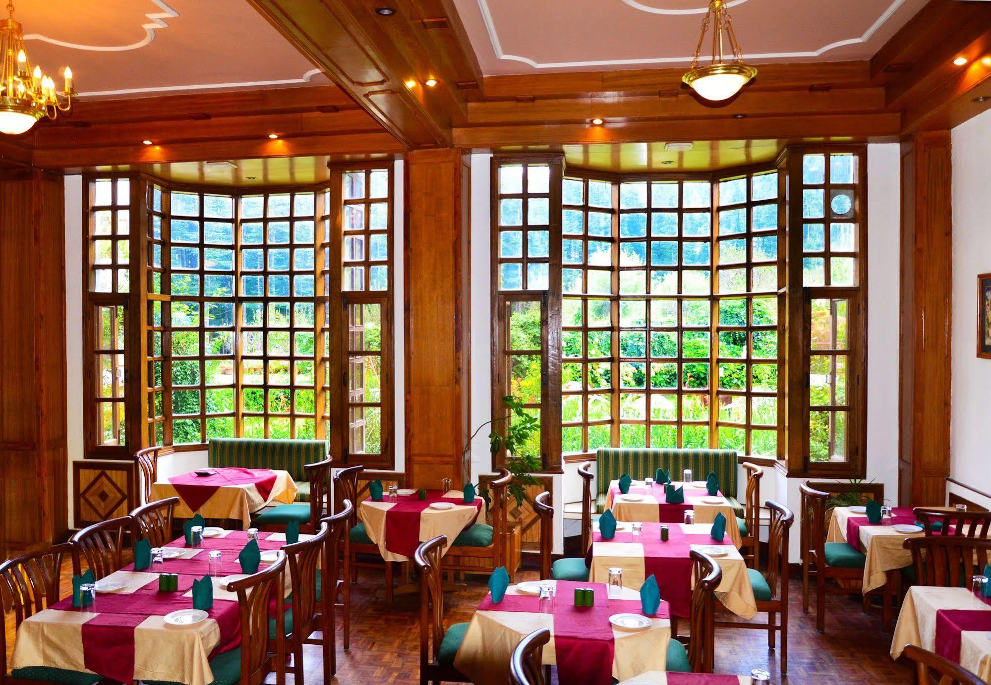 Hotel Manali Heights Buitenkant foto