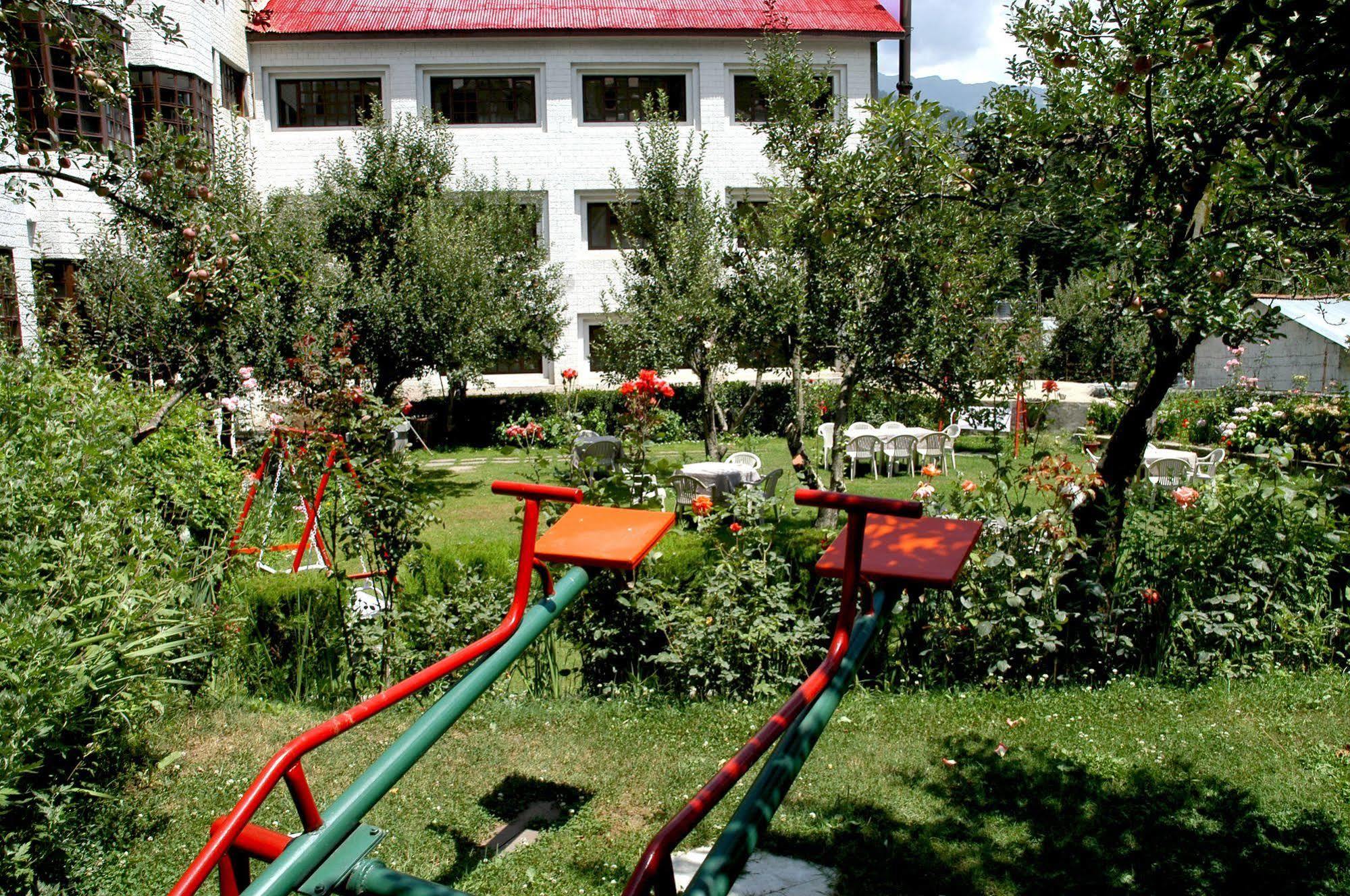 Hotel Manali Heights Buitenkant foto
