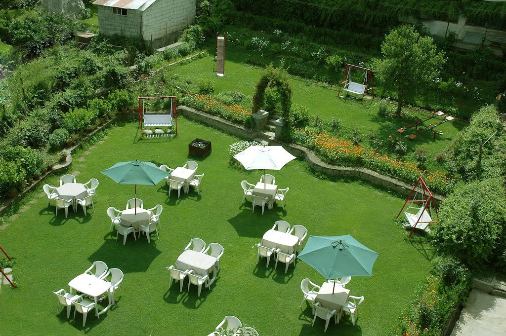 Hotel Manali Heights Buitenkant foto