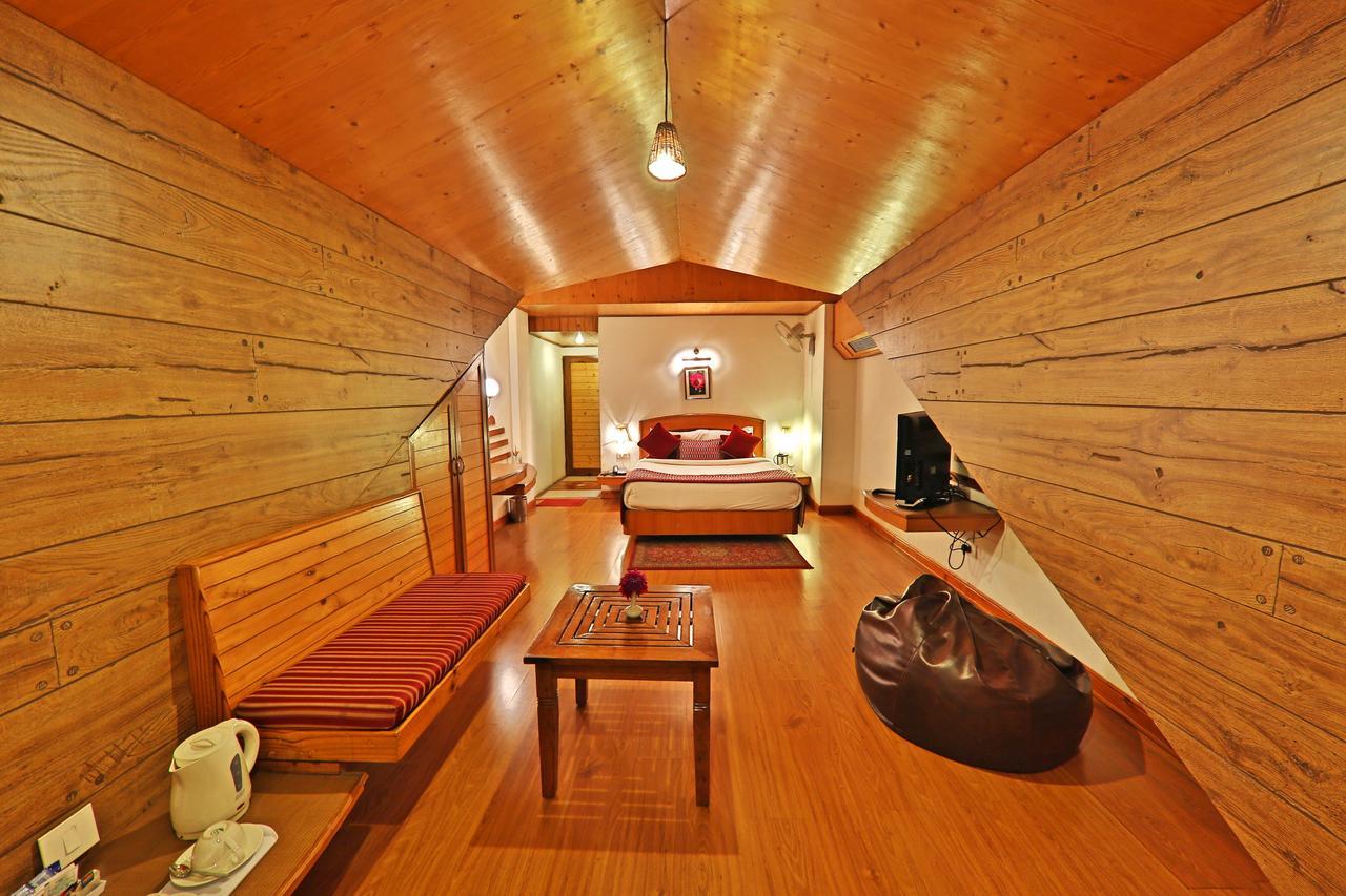 Hotel Manali Heights Buitenkant foto